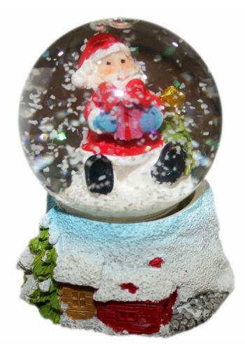 Χριστουγεννιάτικη Διακοσμητική Χιονόμπαλα με Άγιο Βασίλη που κρατάει Δωράκι (8cm)