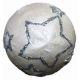 Χριστουγεννιάτικη Πλαστική Λευκή Μπάλα με Ασημένιο Σχέδιο Αστέρι (6cm)